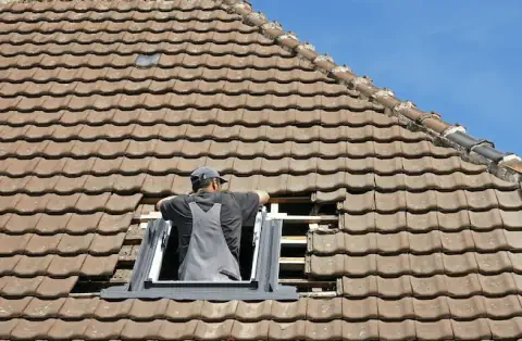 Pose de velux à la Boissière du Doré
